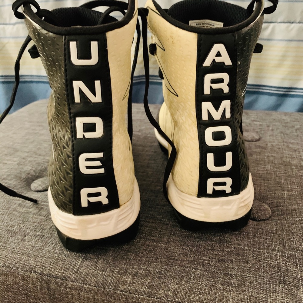 Under armor football cleats